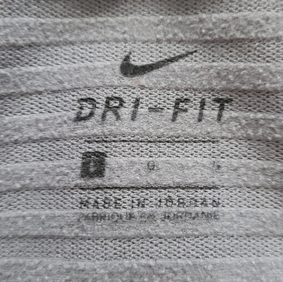 Ladies Dri-Fit Running jacket -size Large - Picture 4 of 4